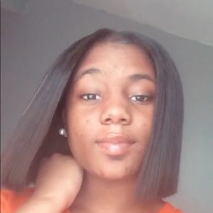 Meet your Posher, Nadia